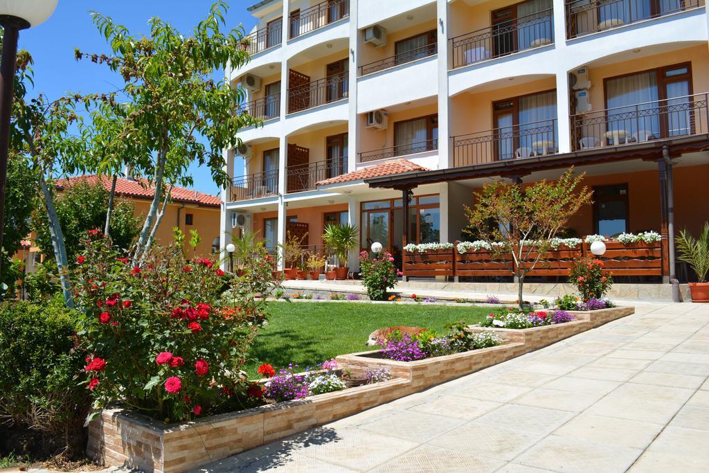 Hotel Genada Sveti Vlas Luaran gambar